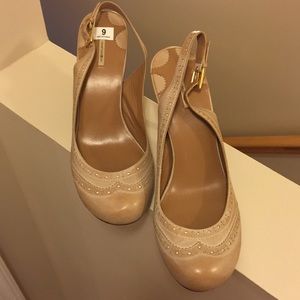 Max Studio Tan Leather Saddle Shoes Heels